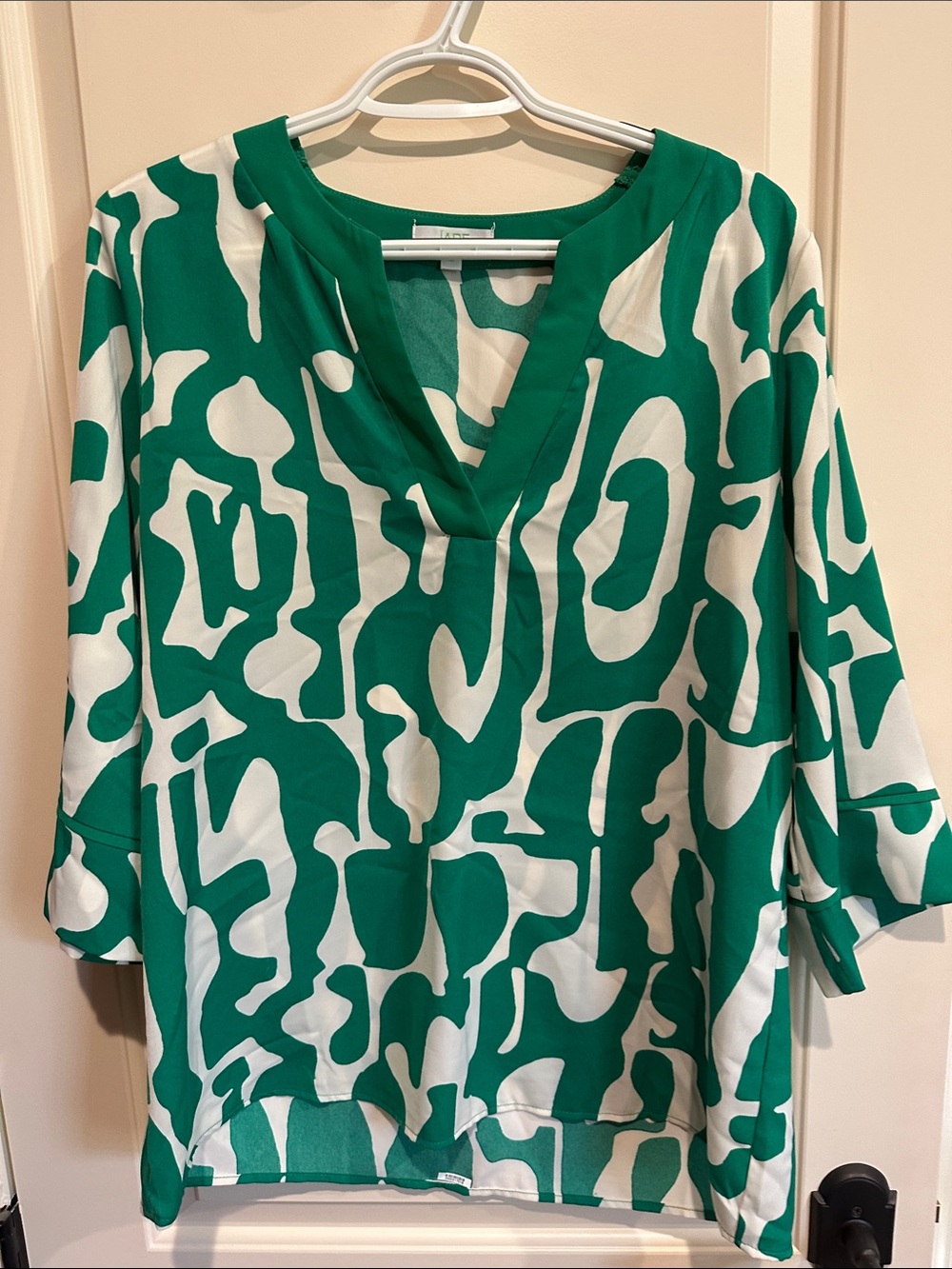 Jade Green & White Abstract V-Neck Blouse